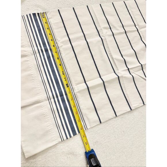 Tommy Hilfiger blue and white striped pillowcases set of 2 - Picture 3 of 6